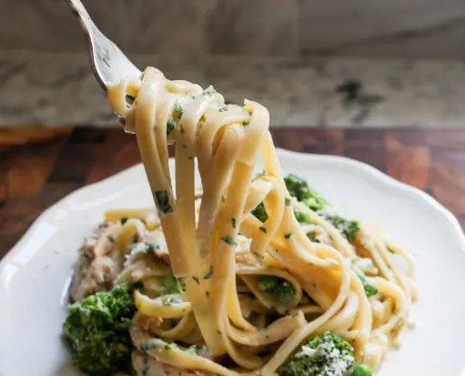 مكرونة الفريدو